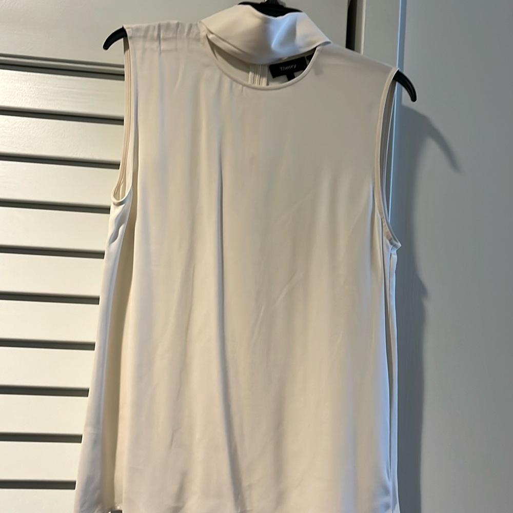 THEORY. white silky sleeveless blouse with open turtleneck. Size xs/p